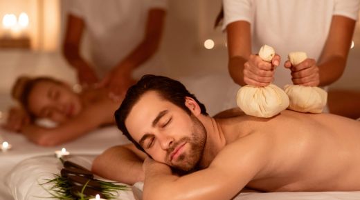 Thai Massage vs. Western Massage – Which One Is Right for You in Lisbon?